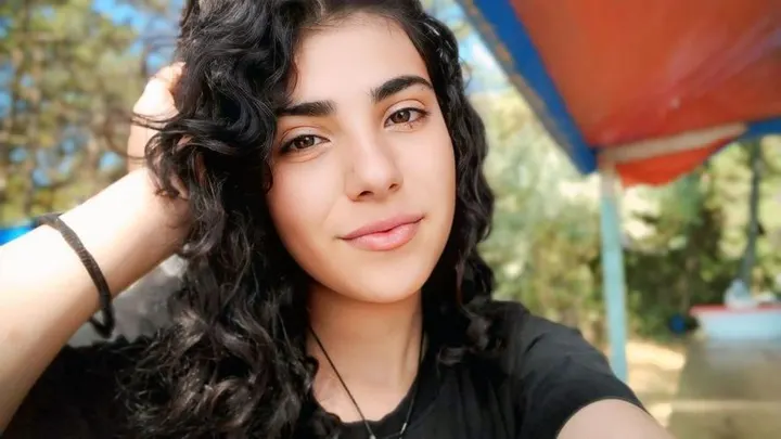 Help 16-year-old Anna continue her fight for health
