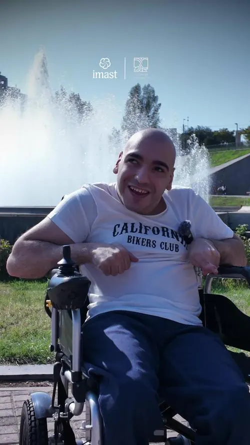 Help Hovhannes stand on his feet
