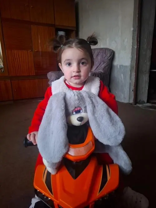 Help Gohar undergo the genetic tests she needs