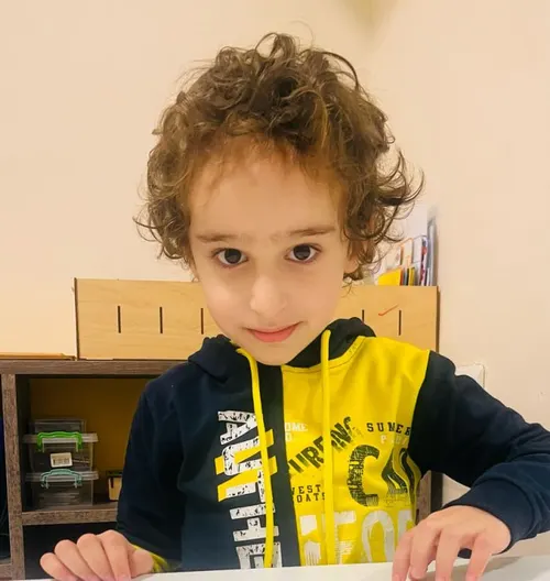 Help Vahe say his first words and overcome the limits of autism