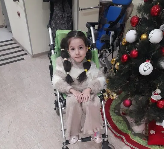 Help Eva fight for her health