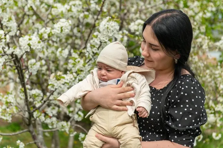 Standing by Mayrenik: help Boris, born after the loss of his father