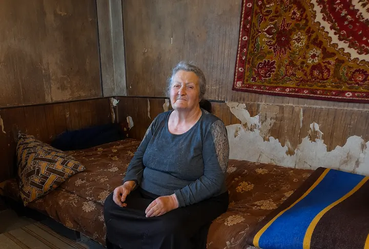 Help Mrs. Anahit live in a brighter and more cared-for home🏠