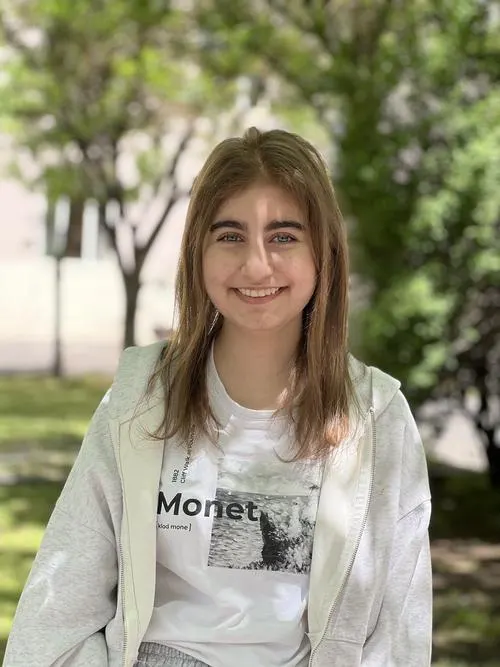 15-year-old Anna urgently needs our help