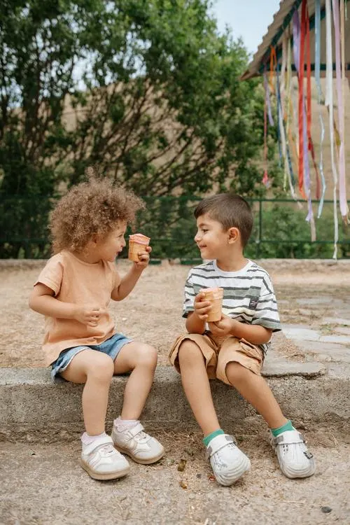 Become the one who brings joy to the children of fallen heroes