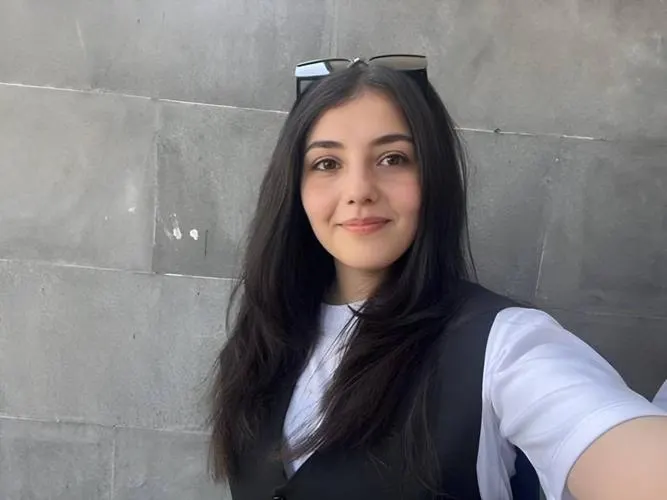 17-year-old Laura needs emergency surgery